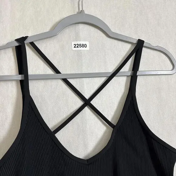 Vuori Black Short Sleeve Top - Picture 5 of 10